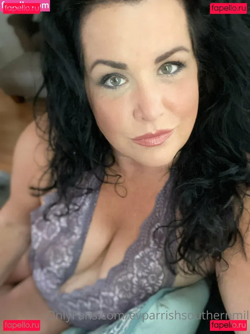 evparrish Onlyfans Photo Gallery 