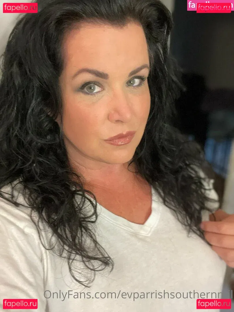 evparrish Onlyfans Photo Gallery 