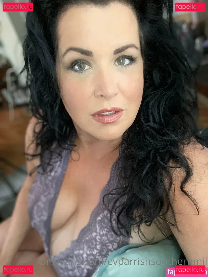 evparrish Onlyfans Photo Gallery 