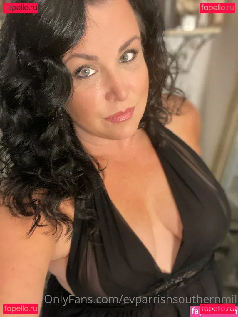 evparrish Onlyfans Photo Gallery 