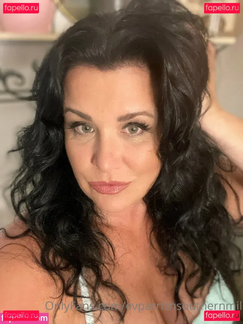 evparrish Onlyfans Photo Gallery 