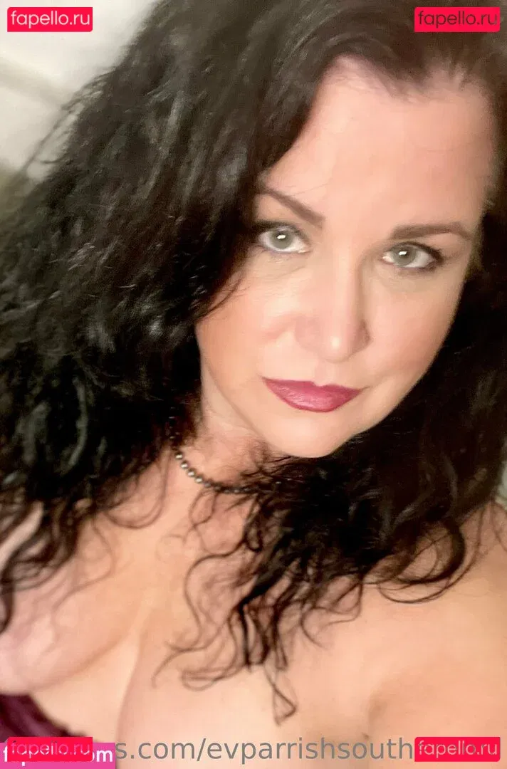 evparrish Onlyfans Photo Gallery 