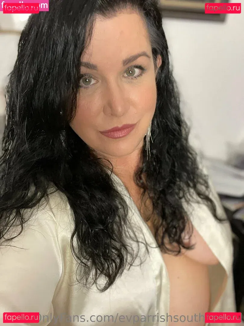 evparrish Onlyfans Photo Gallery 