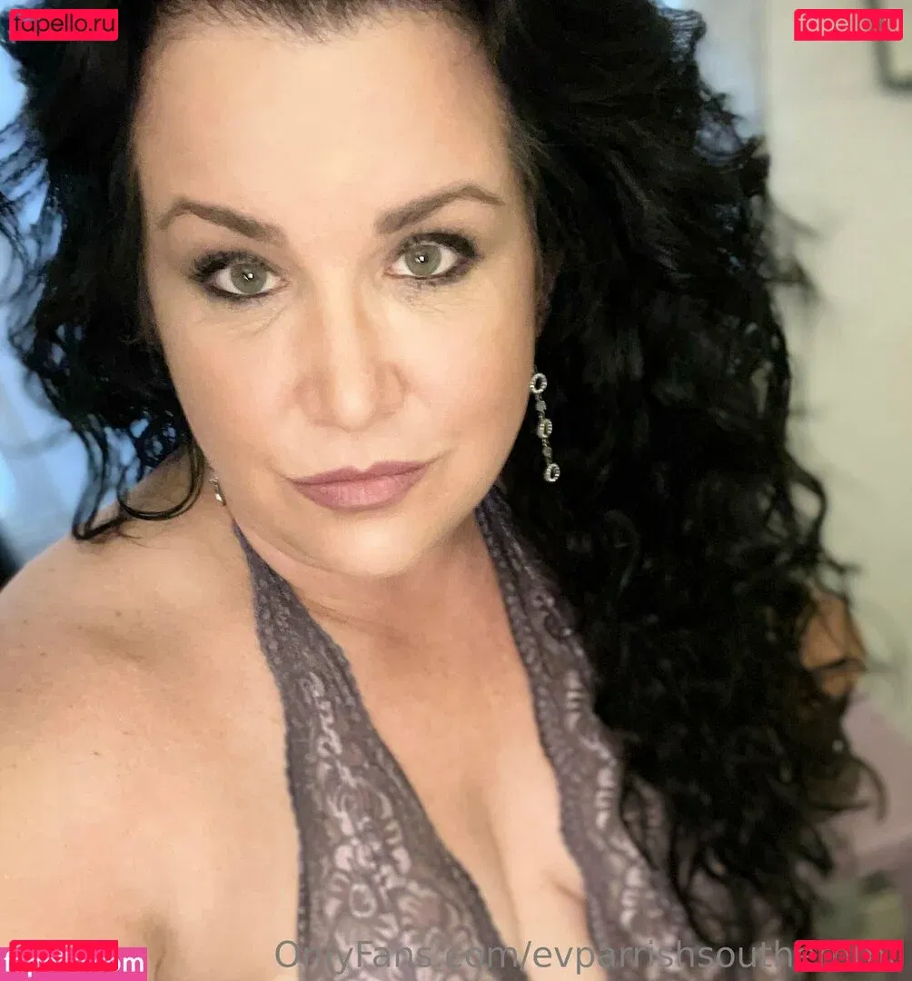 evparrish Onlyfans Photo Gallery 