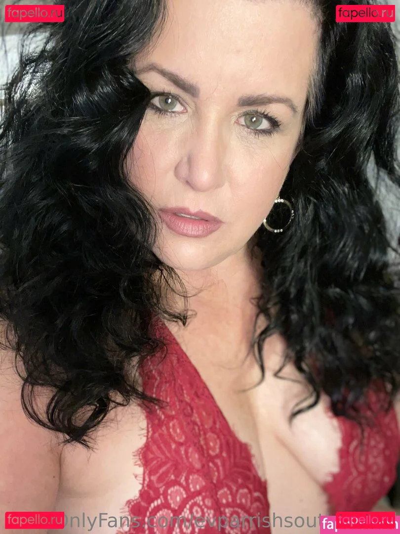 evparrish Onlyfans Photo Gallery 