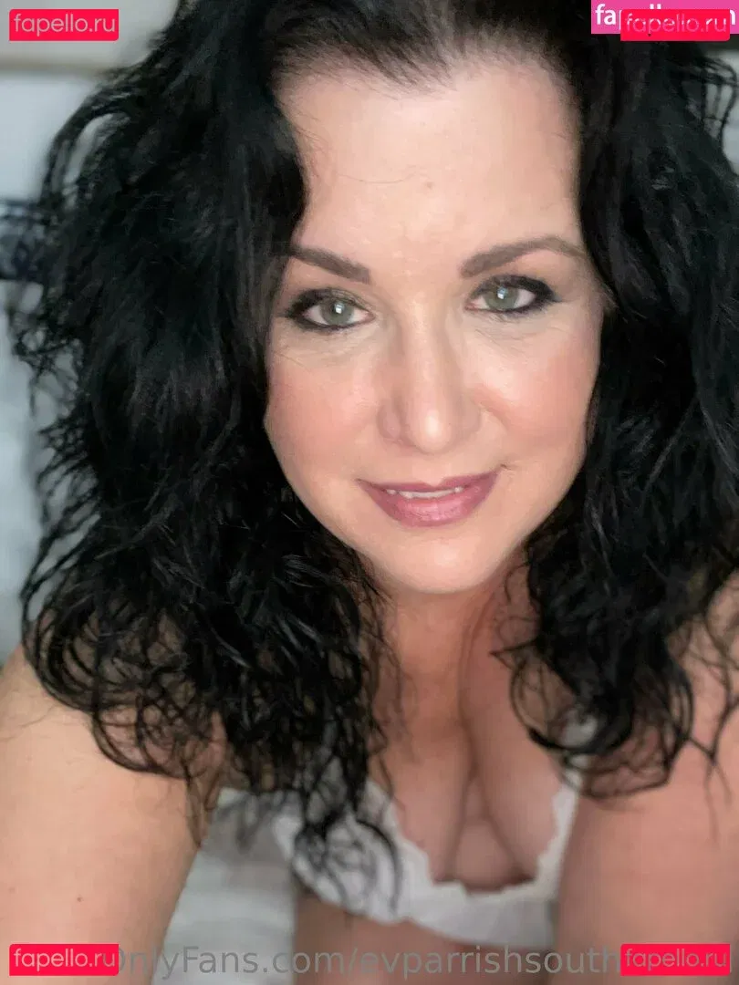 evparrish Onlyfans Photo Gallery 
