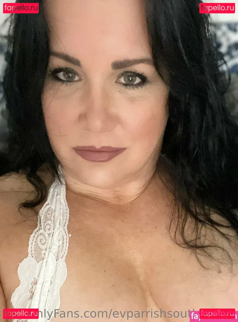 evparrish Onlyfans Photo Gallery 