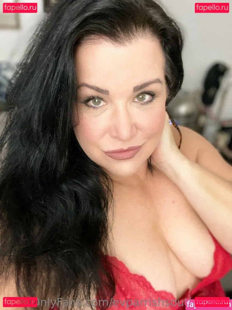 evparrish Onlyfans Photo Gallery 