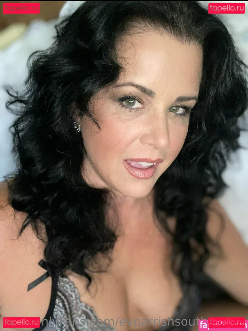 evparrish Onlyfans Photo Gallery 