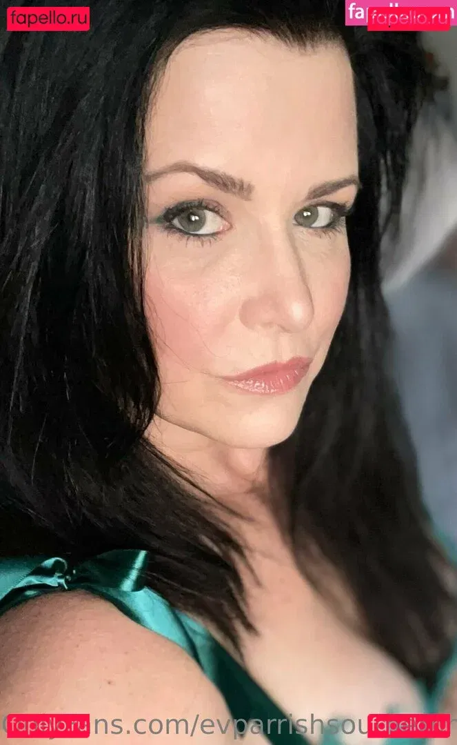 evparrish Onlyfans Photo Gallery 