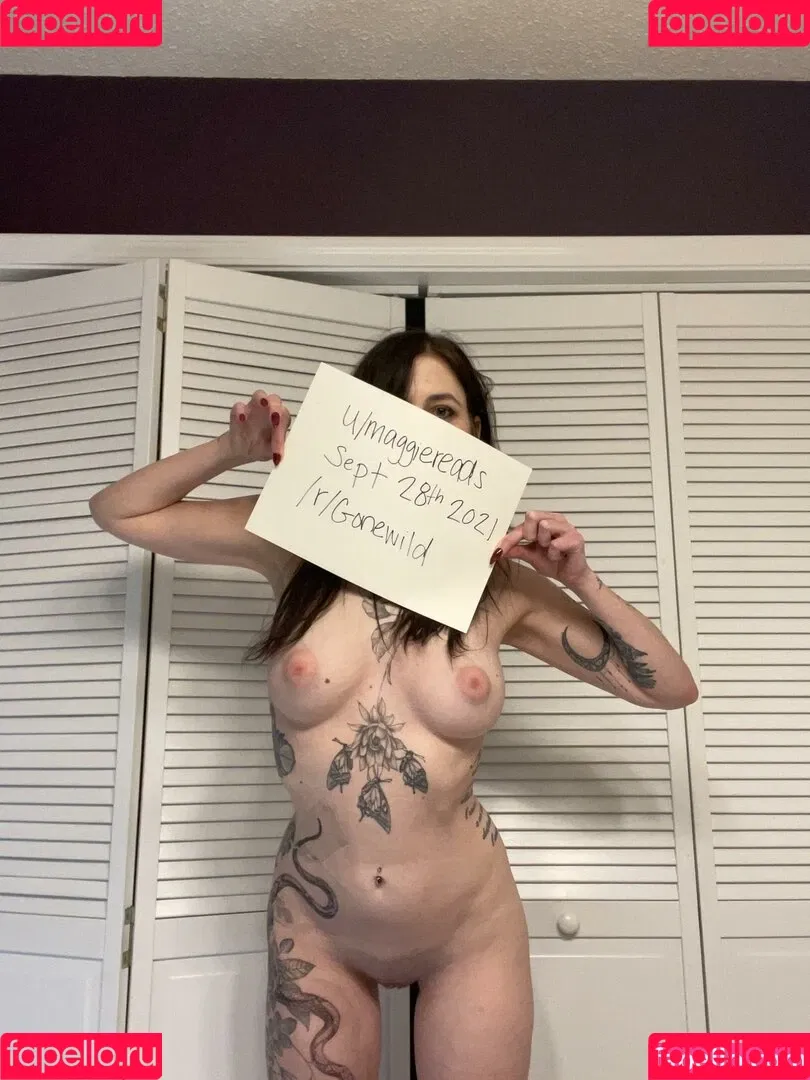 maggiereads Onlyfans Photo Gallery 
