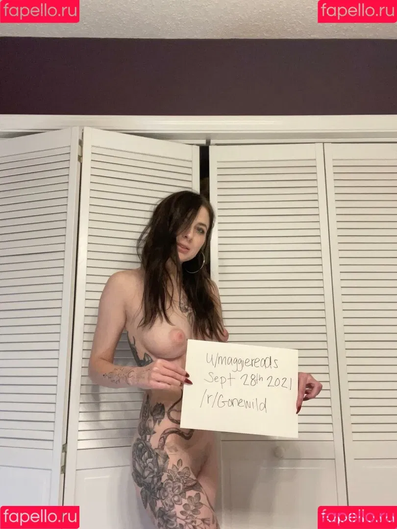 maggiereads Onlyfans Photo Gallery 