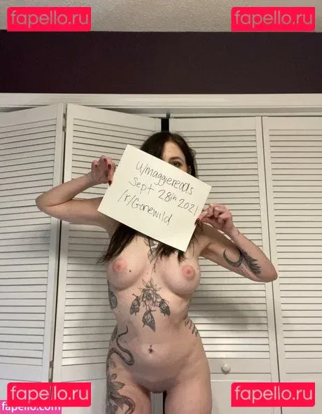 maggiereads Onlyfans Photo Gallery 