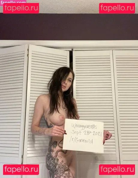 maggiereads Onlyfans Photo Gallery 