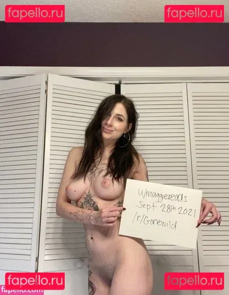 maggiereads Onlyfans Photo Gallery 