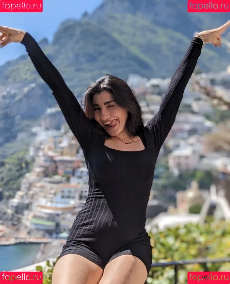 Asti Gevorgyan Onlyfans Photo Gallery 