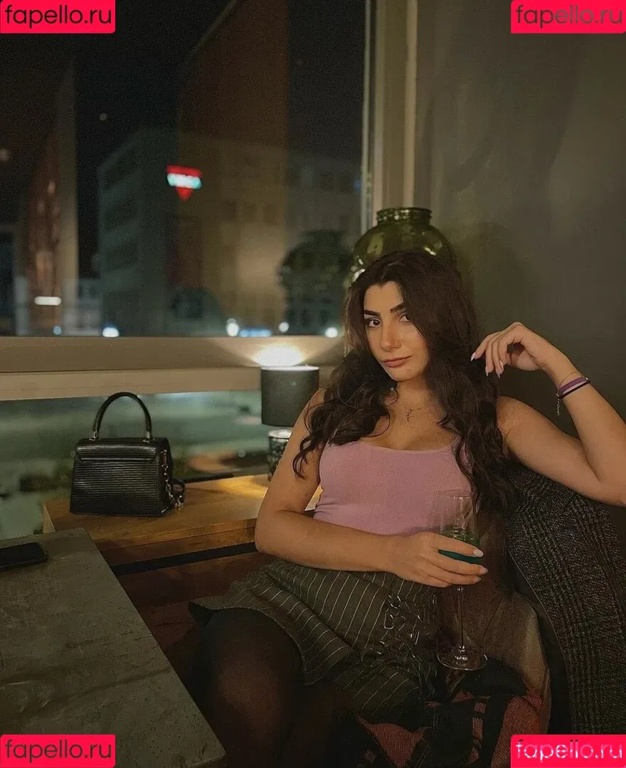 Asti Gevorgyan Onlyfans Photo Gallery 