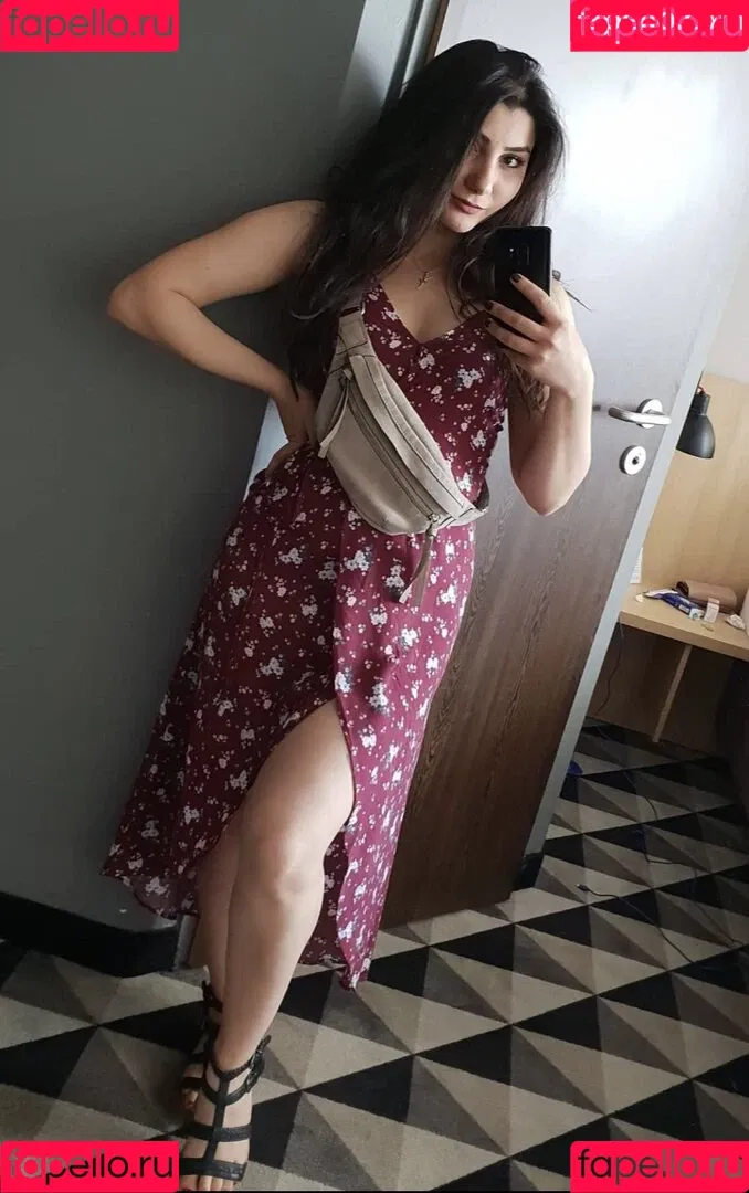 Asti Gevorgyan Onlyfans Photo Gallery 