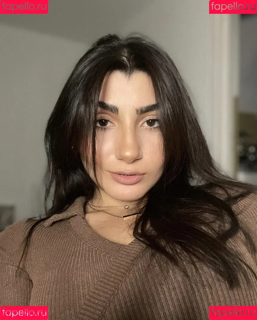Asti Gevorgyan Onlyfans Photo Gallery 