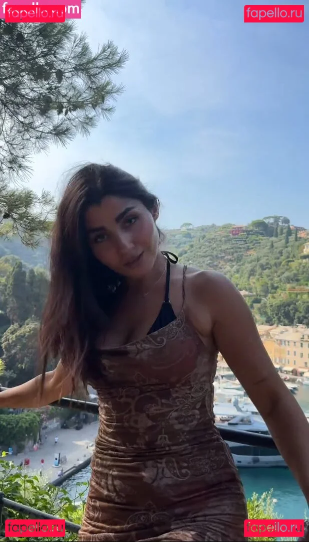 Asti Gevorgyan Onlyfans Photo Gallery 