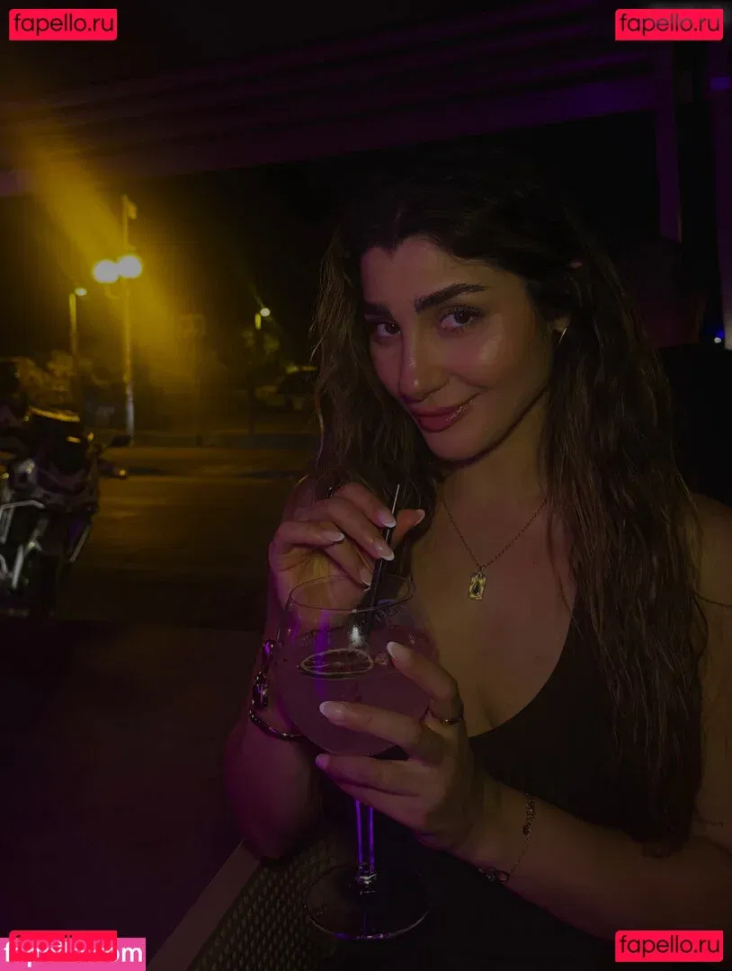 Asti Gevorgyan Onlyfans Photo Gallery 