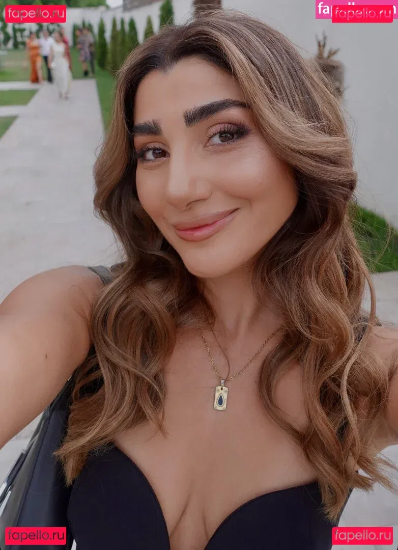 Asti Gevorgyan Onlyfans Photo Gallery 