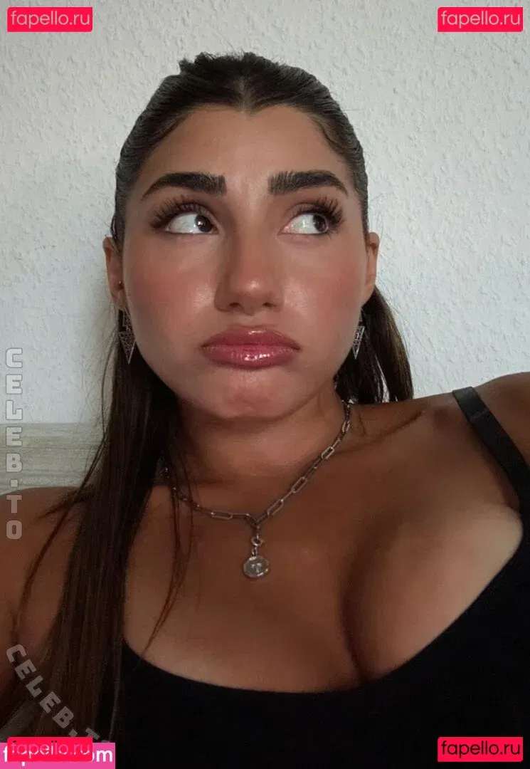 Asti Gevorgyan Onlyfans Photo Gallery 