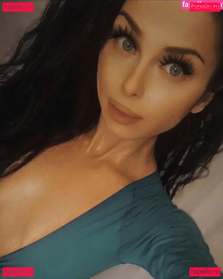 spicypeach8 Onlyfans Photo Gallery 