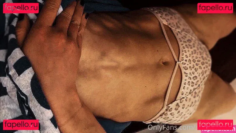 spicypeach8 Onlyfans Photo Gallery 