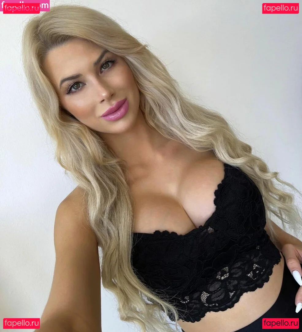 Jenny Doll Onlyfans Photo Gallery 