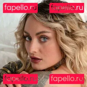 Oro Marzo Onlyfans Photo Gallery 