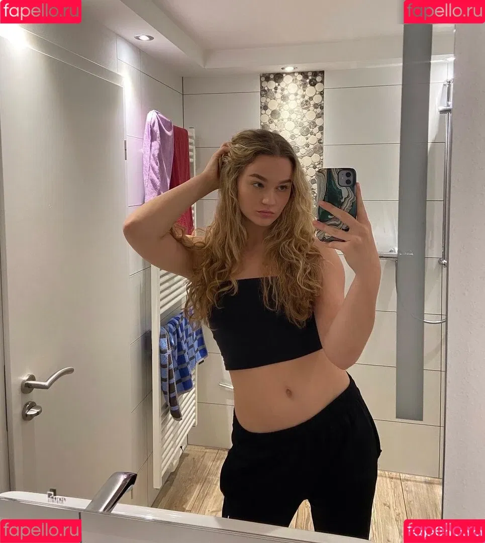 Annika Frick Onlyfans Photo Gallery 