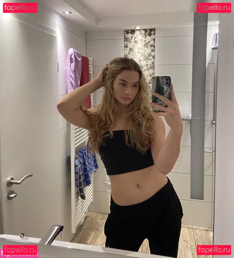 Annika Frick Onlyfans Photo Gallery 