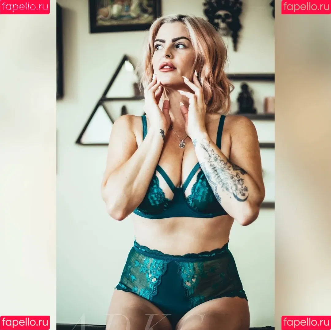Natalie Rose Onlyfans Photo Gallery 