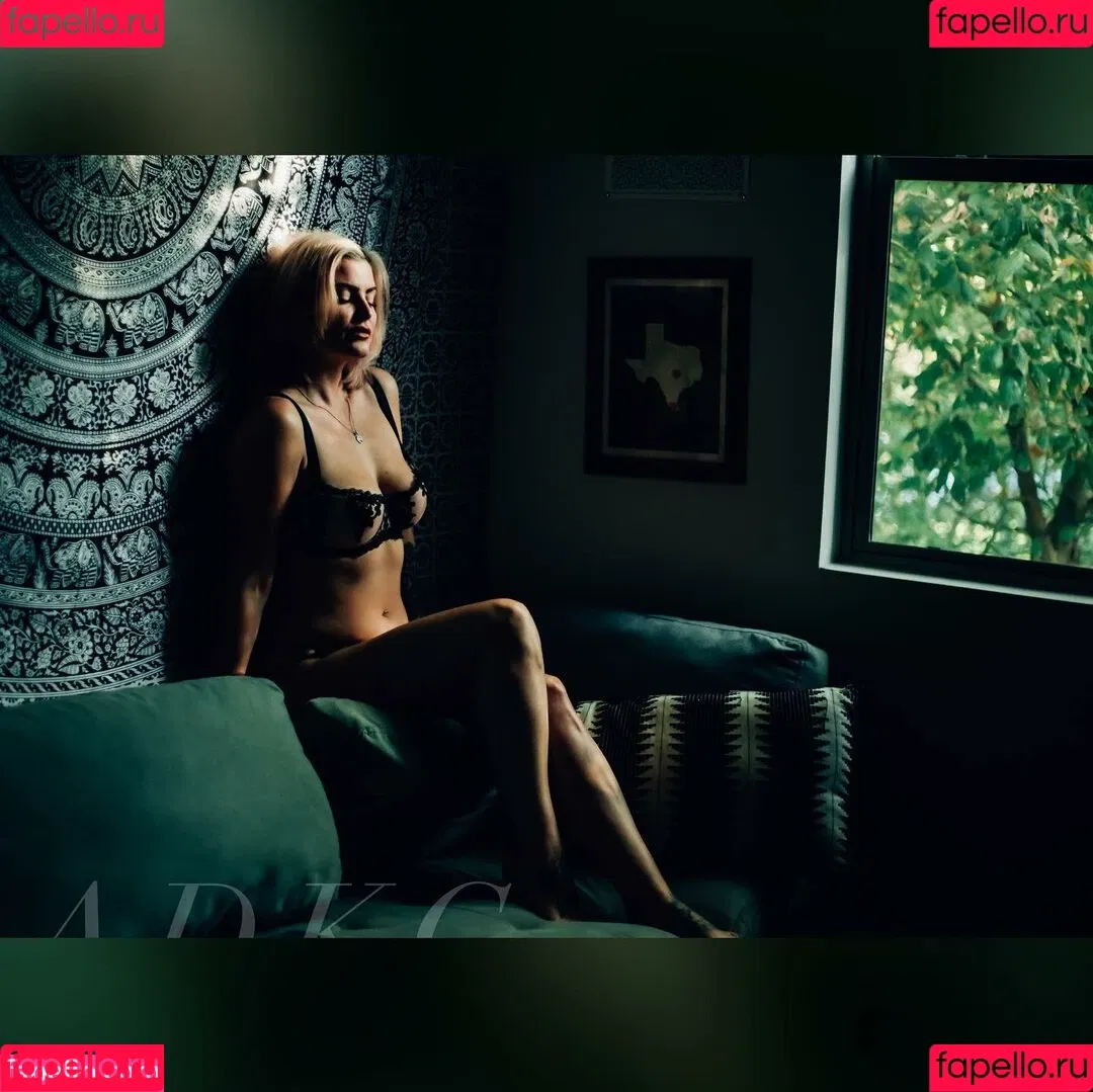 Natalie Rose Onlyfans Photo Gallery 