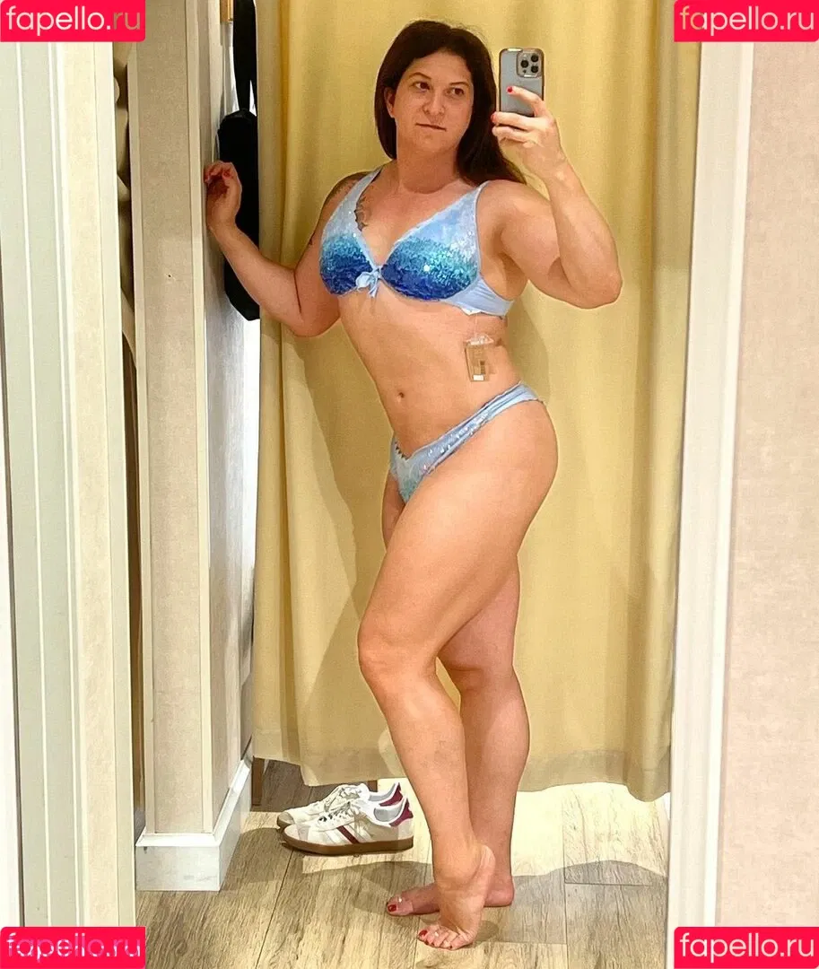 Eva The Supergirl Onlyfans Photo Gallery 