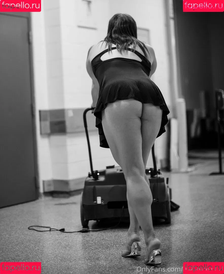 Eva The Supergirl Onlyfans Photo Gallery 