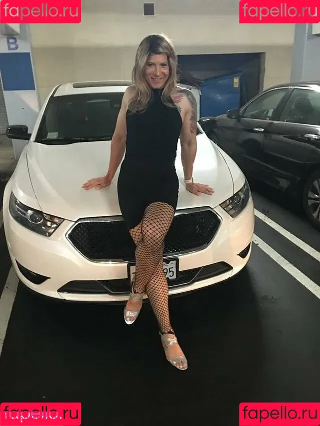 Eva The Supergirl Onlyfans Photo Gallery 
