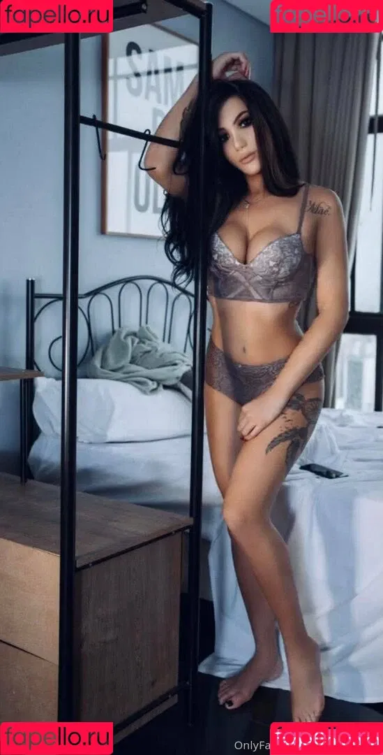 BrunaSantos Onlyfans Photo Gallery 