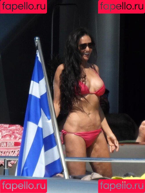 Demi Moore Onlyfans Photo Gallery 