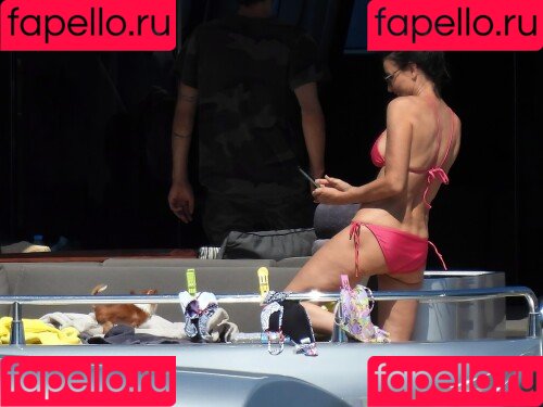 Demi Moore Onlyfans Photo Gallery 