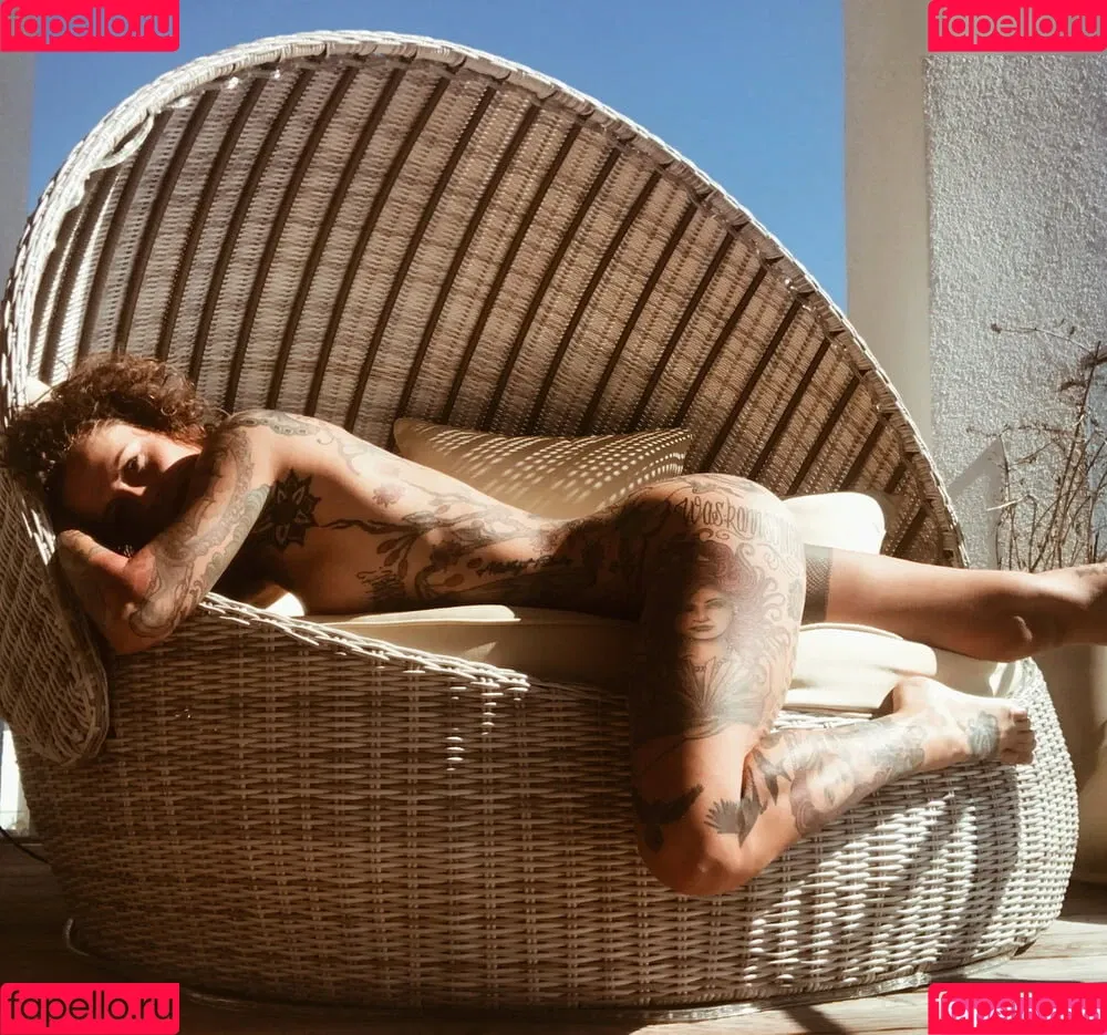 Jennifer Weist Onlyfans Photo Gallery 