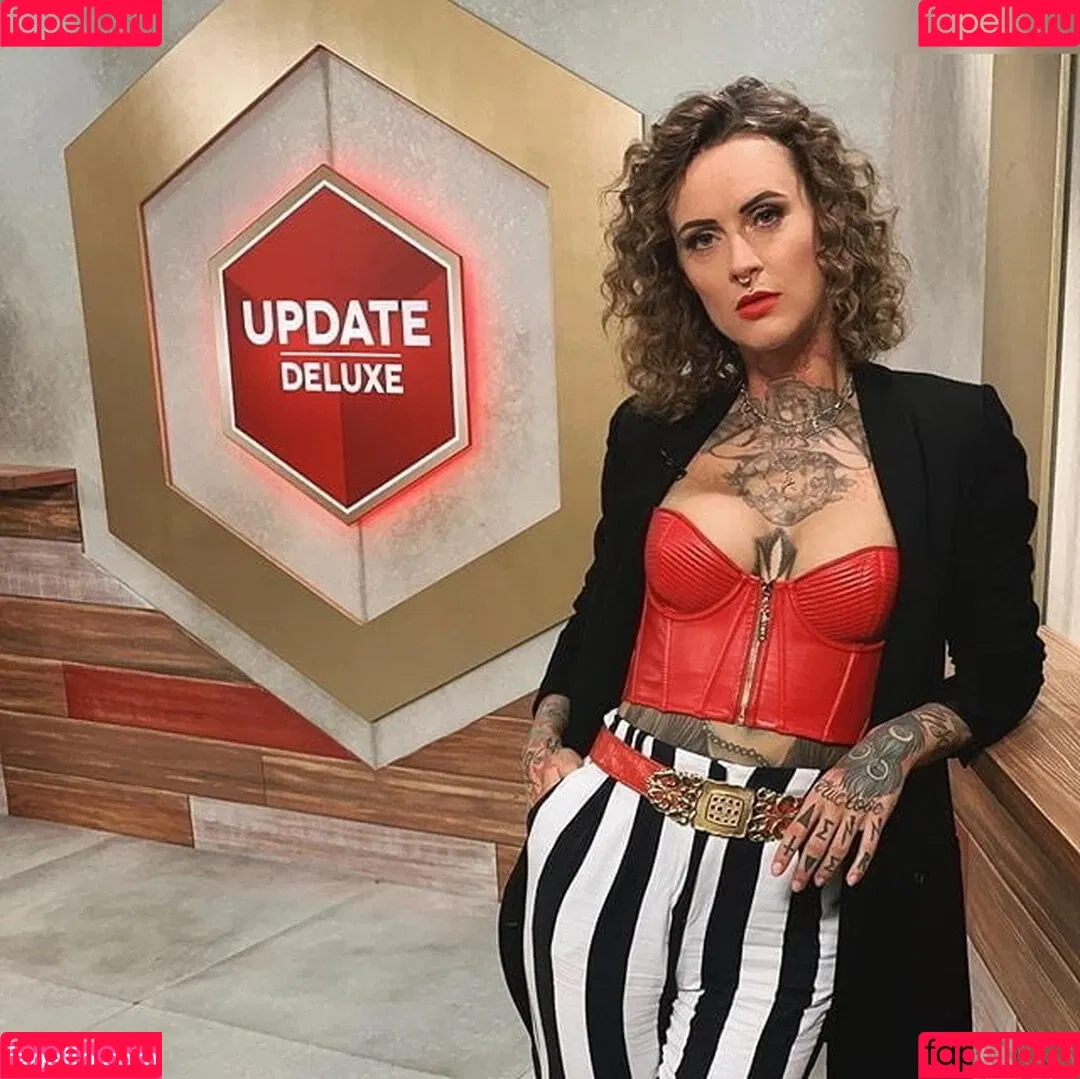 Jennifer Weist Onlyfans Photo Gallery 