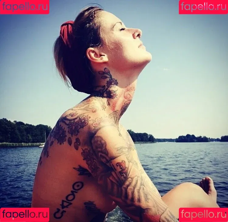 Jennifer Weist Onlyfans Photo Gallery 