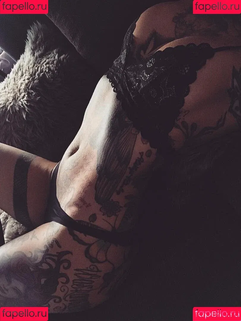 Jennifer Weist Onlyfans Photo Gallery 
