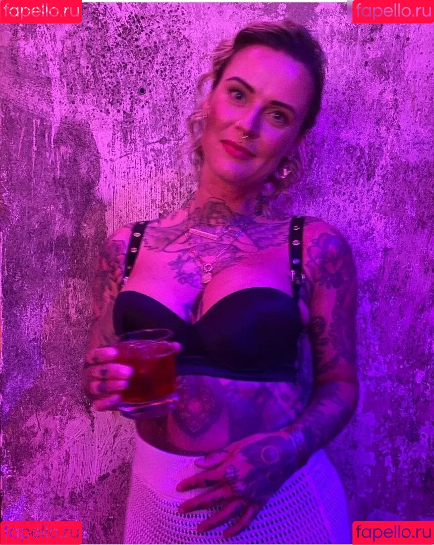 Jennifer Weist Onlyfans Photo Gallery 