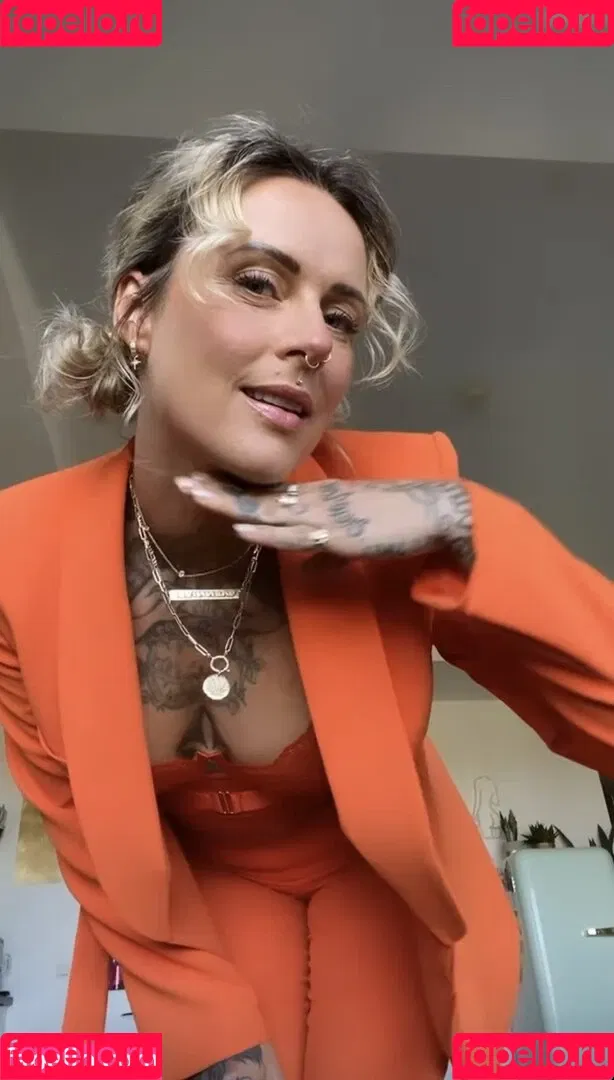 Jennifer Weist Onlyfans Photo Gallery 