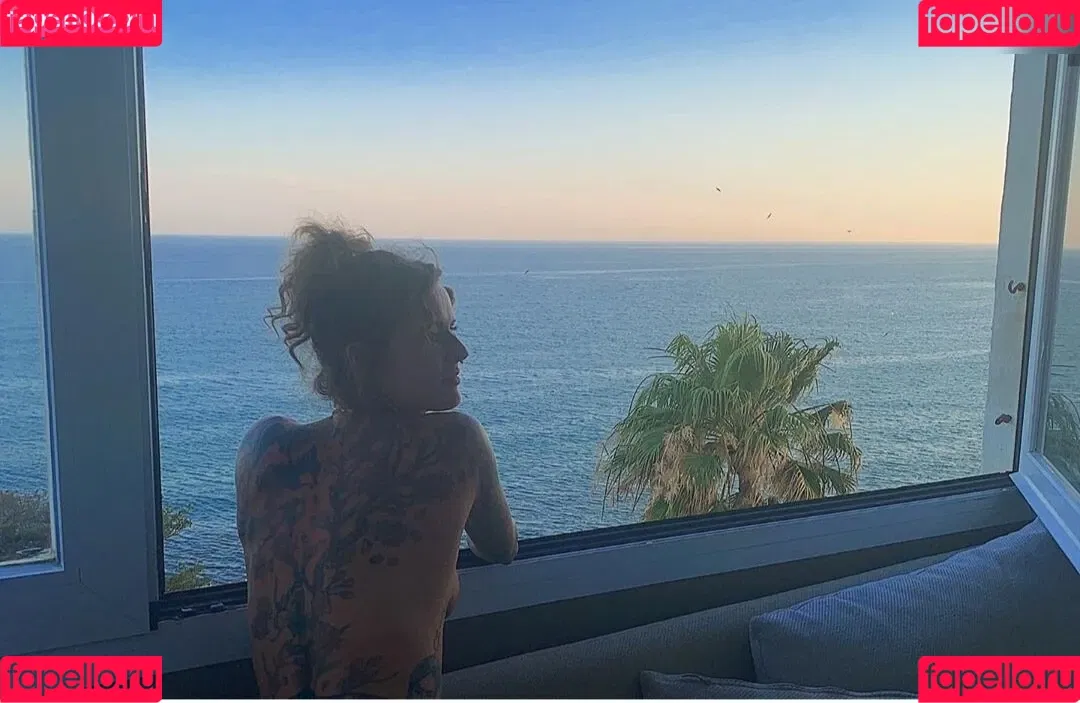 Jennifer Weist Onlyfans Photo Gallery 