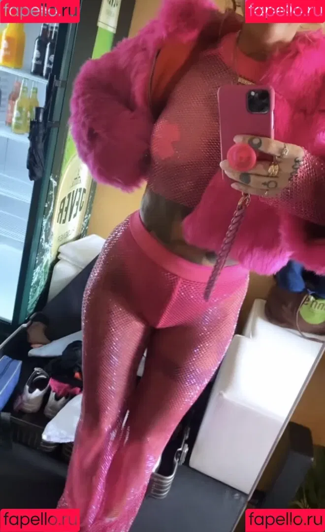 Jennifer Weist Onlyfans Photo Gallery 