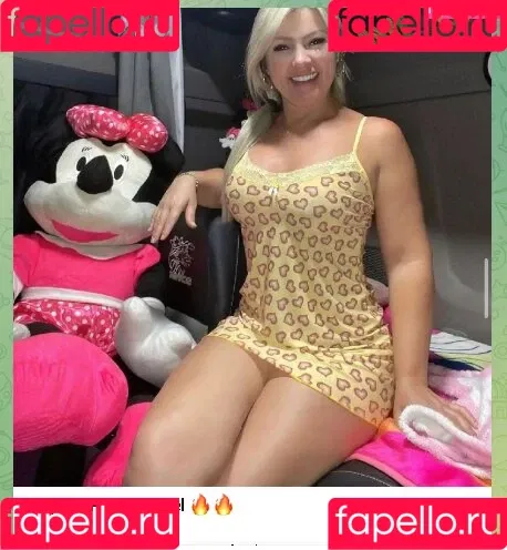 Pakita 153 Onlyfans Photo Gallery 